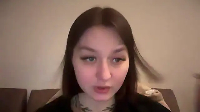 Isabel-Bailey online show from 02.05.25