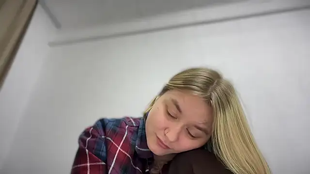 Isabel-Bailey online show from 10.04.25