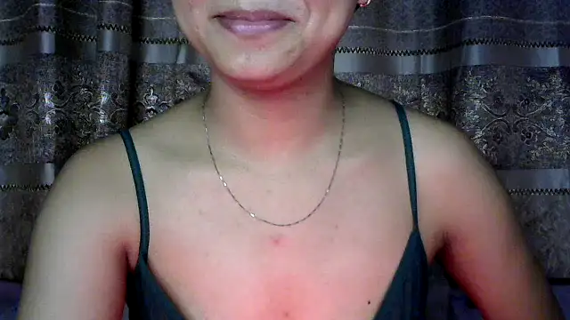 Snapshot of cute_sapna chatting on 06.25.26 cute sapna online show from 06.25.26