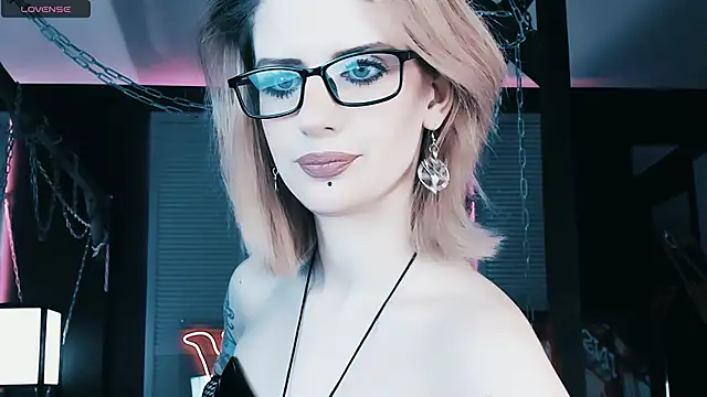 Snapshot of Noah_ElmerX chatting on 12.20.24 Noah ElmerX online show from 12.20.24