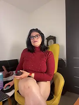 Snapshot of adriana71 chatting on 05.23.26 adriana71 online show from 05.23.26