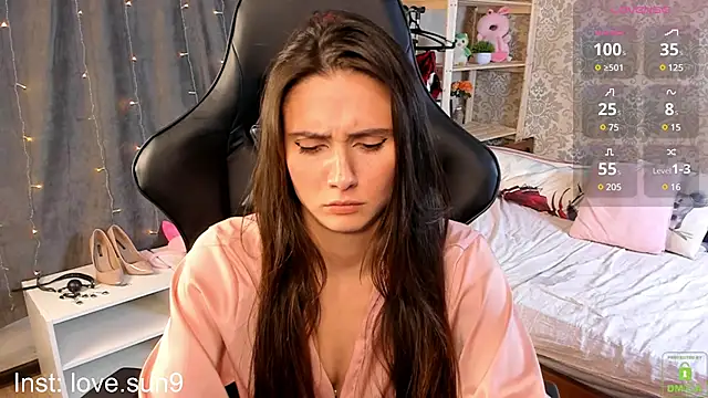 Michel Momsen online show from 02.23.25