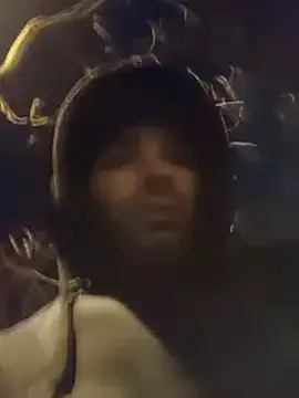 Snapshot of J0nyhson chatting on 02.05.25 J0nyhson online show from 02.05.25