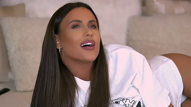 AnaisBellas online show from 02.12.25