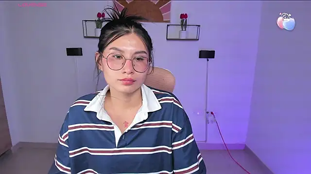 emily villamil online show from 06.26.26