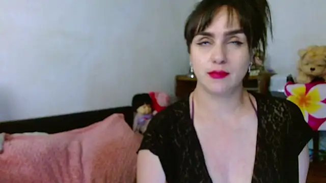 collette beaufoy  online show from 04.12.26