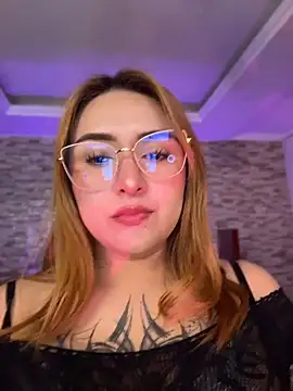 Snapshot of vanesaa_blake chatting on 05.05.26 vanesaa blake online show from 05.05.26