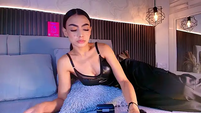 SHANONCLARK online show from 02.04.26