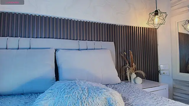 SHANONCLARK online show from 03.20.26