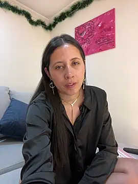 marthina thompsson online show from 12.02.24