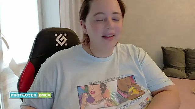 MargoCurves online show from 01.25.25