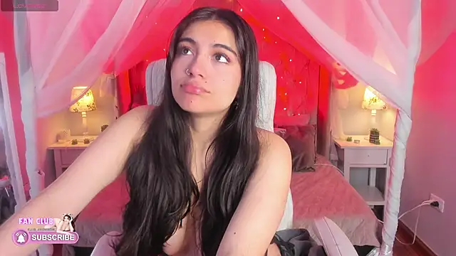 Snapshot of Ellie_Jhonson__ chatting on 02.18.25 Ellie Jhonson online show from 02.18.25