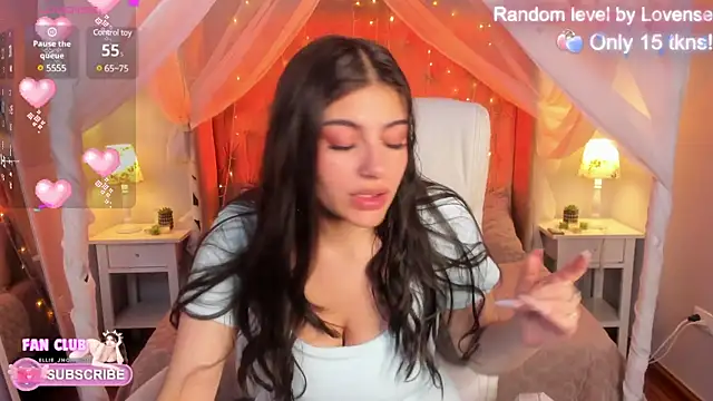 Snapshot of Ellie_Jhonson__ chatting on 03.04.25 Ellie Jhonson online show from 03.04.25