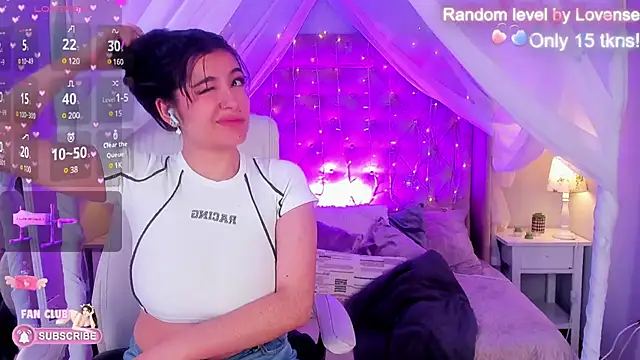 Snapshot of Ellie_Jhonson__ chatting on 03.18.25 Ellie Jhonson online show from 03.18.25