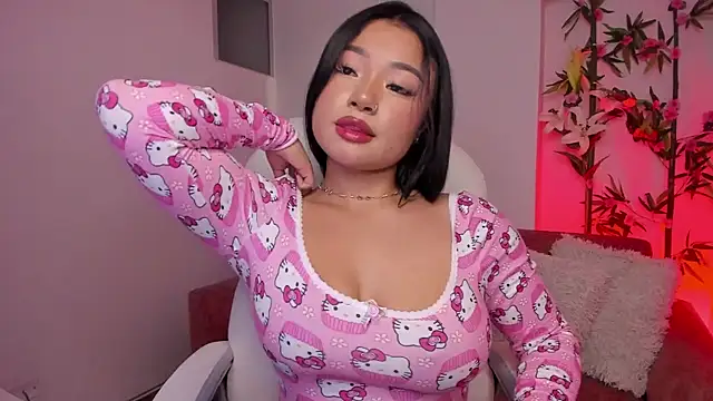 Snapshot of Lulu_Sakura_ chatting on 01.05.25 Lulu Sakura online show from 01.05.25