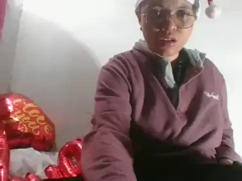 Snapshot of EdenJupiter chatting on 12.28.24 EdenJupiter online show from 12.28.24