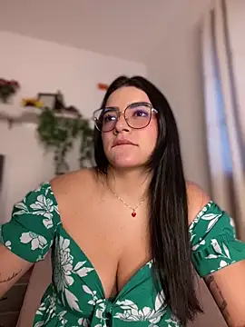 Snapshot of Lia_flowers chatting on 01.30.25 Lia flowers online show from 01.30.25