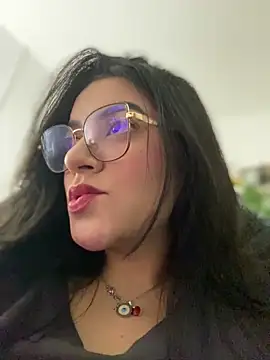 Snapshot of Lia_flowers chatting on 02.20.25 Lia flowers online show from 02.20.25