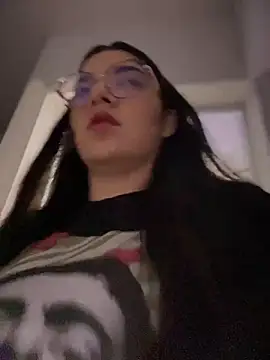 Snapshot of Lia_flowers chatting on 03.18.25 Lia flowers online show from 03.18.25