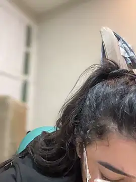 Lia flowers online show from 10.29.25