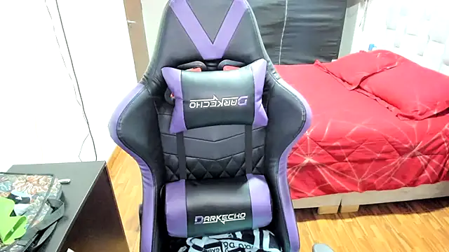 LuisaReyes 2911 online show from 11.23.25