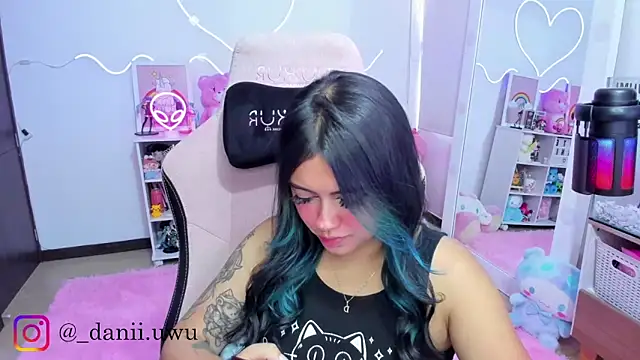 CuteDani  online show from 02.09.26