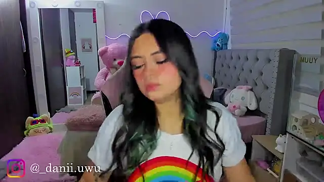 CuteDani  online show from 07.20.26