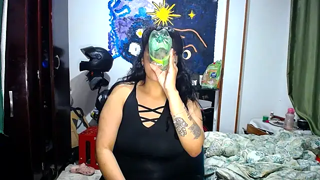 Snapshot of AmaraRoberts420 chatting on 05.24.26 AmaraRoberts420 online show from 05.24.26