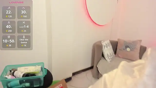 Snapshot of silvia_lane chatting on 02.14.26 silvia lane online show from 02.14.26