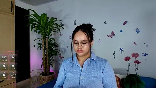 Snapshot of VICTORIABLACK_@xh chatting on 04.25.26 VICTORIABLACK xh online show from 04.25.26
