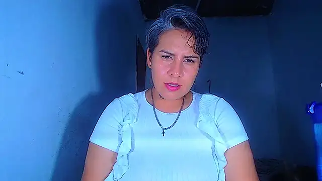 Snapshot of Yessi_rousse chatting on 07.15.26 Yessi rousse online show from 07.15.26
