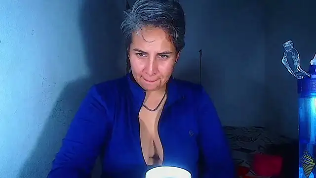 Snapshot of Yessi_rousse chatting on 07.23.26 Yessi rousse online show from 07.23.26