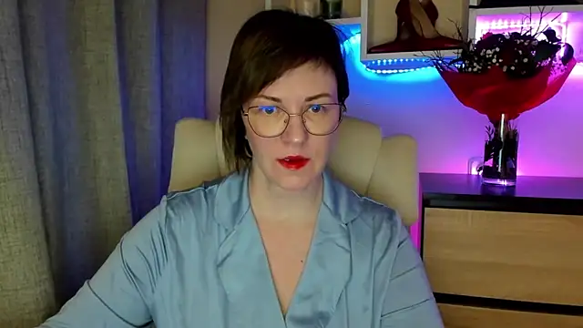 feliziaDesire online show from 02.18.26