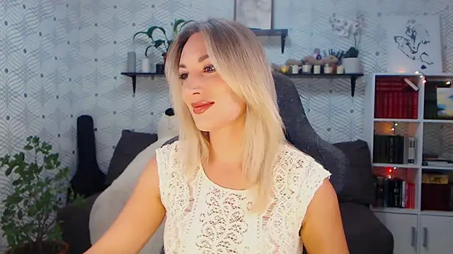 MillaXQueen online show from 06.15.26