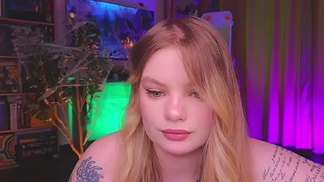 Hottie Jane online show from 10.24.25