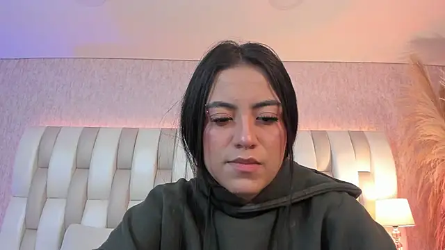 Snapshot of Rebeca_jones chatting on 04.24.26 Rebeca jones online show from 04.24.26