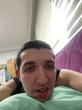 Snapshot of strange6696 chatting on 02.28.25 strange6696 online show from 02.28.25