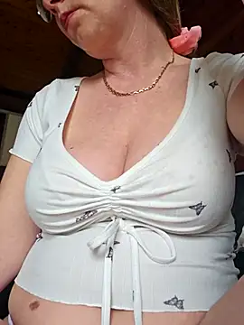 Pitufina love online show from 03.13.25