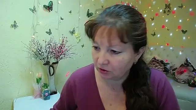 VanessaHotts online show from 04.20.26
