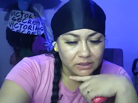 AliceFox Milf online show from 02.17.26