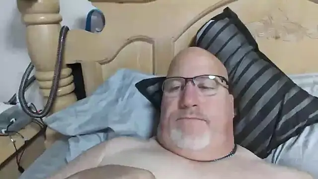 Bigbear0563 online show from 10.15.25