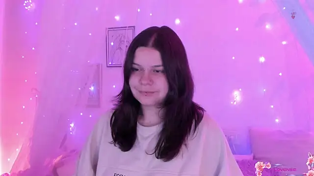 Snapshot of Mey_moon chatting on 09.12.25 Mey moon online show from 09.12.25