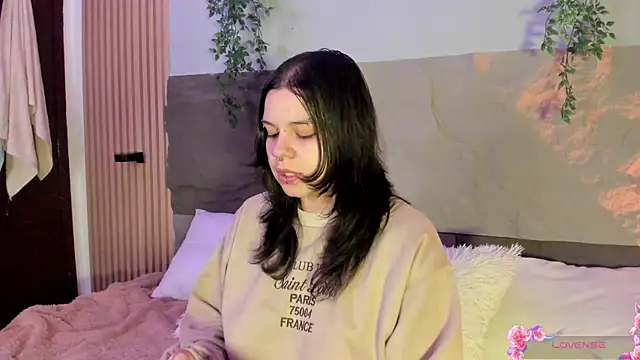 Mey moon online show from 04.28.26