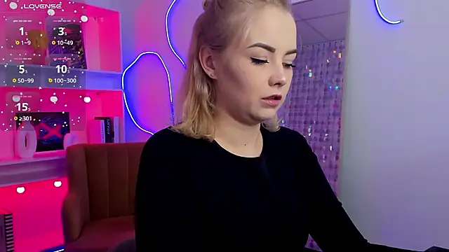 StephanieSweety online show from 02.17.26