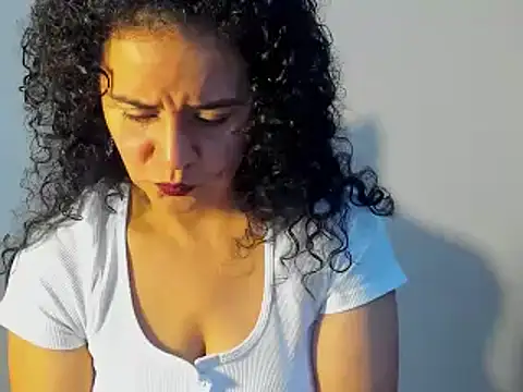 Snapshot of Sami_Hotie1 chatting on 02.04.25 Sami Hotie1 online show from 02.04.25