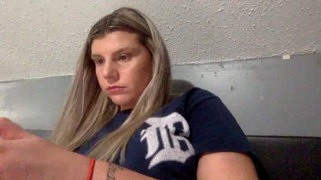 Snapshot of candycane57 chatting on 10.02.25 candycane57 online show from 10.02.25