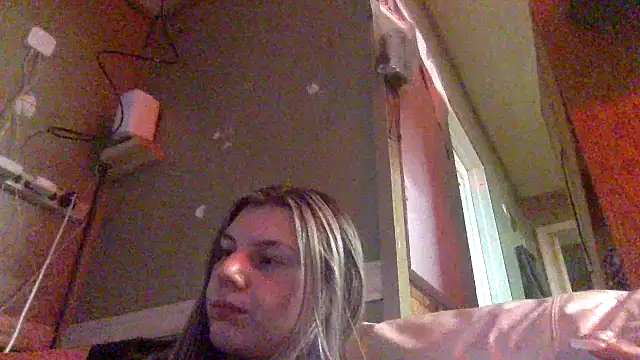 Snapshot of candycane57 chatting on 11.08.25 candycane57 online show from 11.08.25