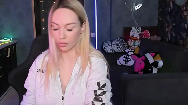 Blckmirrorr online show from 04.21.26