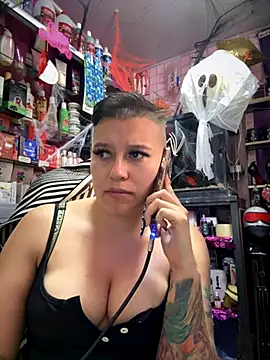 TamySweetness online show from 10.21.25