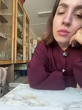 Snapshot of Delimar chatting on 04.16.26 Delimar online show from 04.16.26